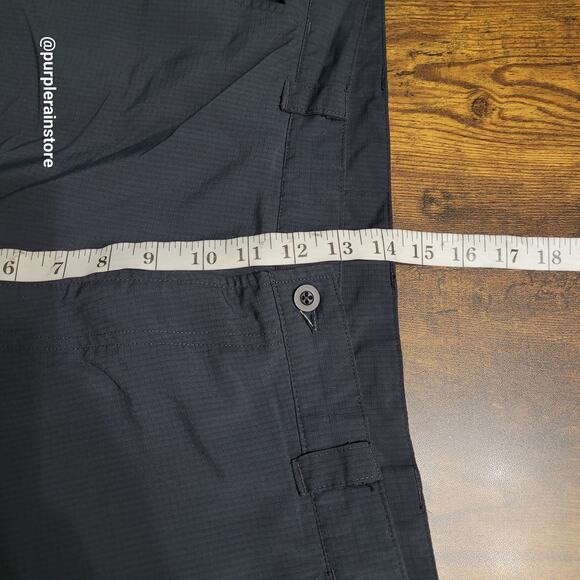 Under Armour Rip Stop Cargo Shorts 38 Measures 36 Embroidered Logo Navy Gorpcore - Picture 9 of 12